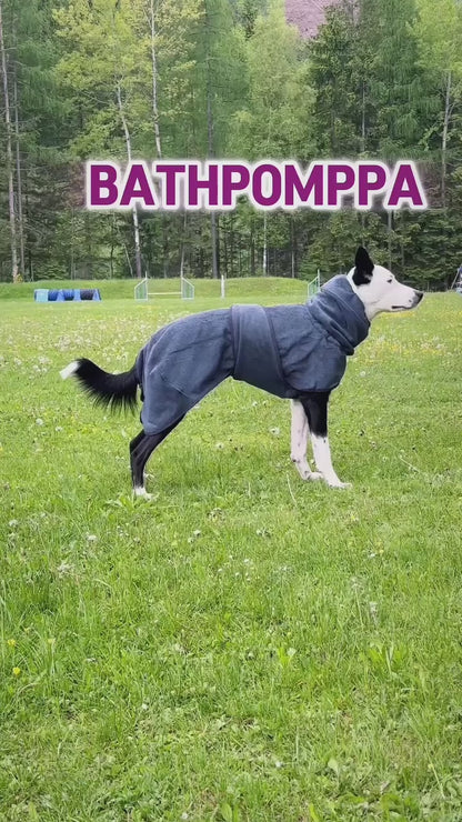 BathPomppa - der Hundebademantel